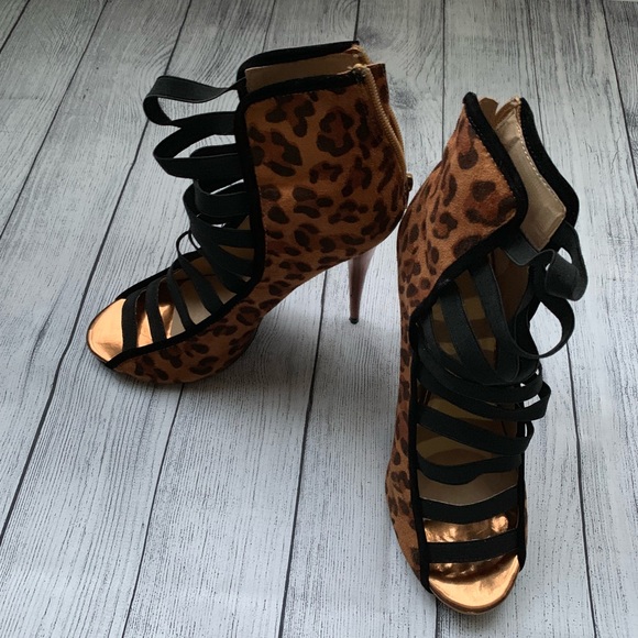 Sexy Leopard Strappy Heels 👠 - Picture 3 of 6